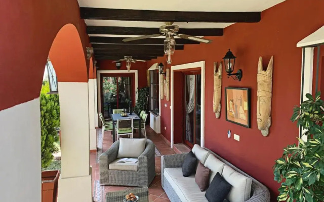 Villa Nabrisa Marbella, 5 Bedroom, Private Pool, Garden, Bbq