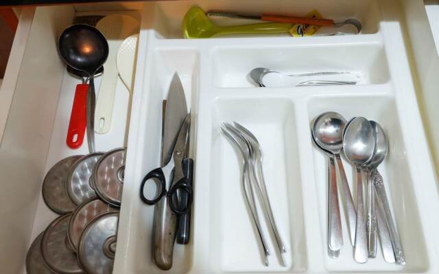 Spacious 3BR Poins Square Apartment