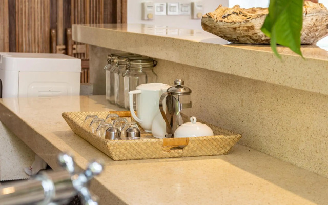 *PROMO* 4 bd Spacious villa in strategic location!