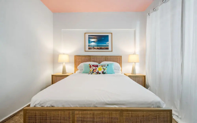 Oasis Condado Pool Parking Beach Steps Away