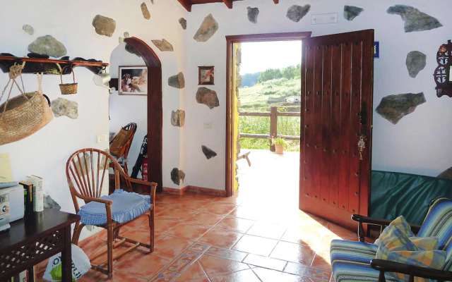 Apartment in Moya with terrace