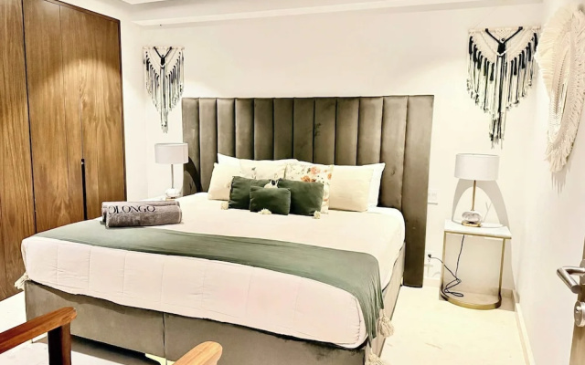 Bolongo 2BR Your Exclusive Oceanfront Escape