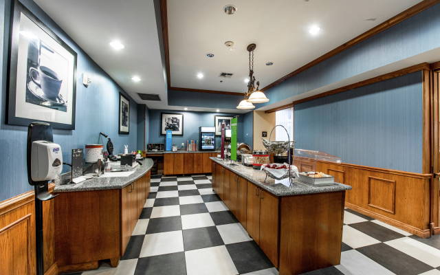 Hampton Inn Dallas-Rockwall