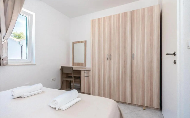 Apartment Grebastica *LXXXVIII *