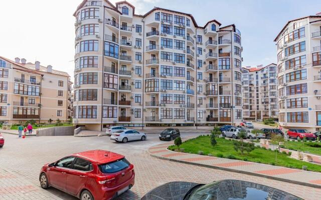 Apartments on Krymskaya street 22k17