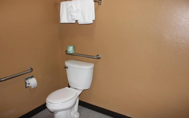 Select Inn Maple Grove