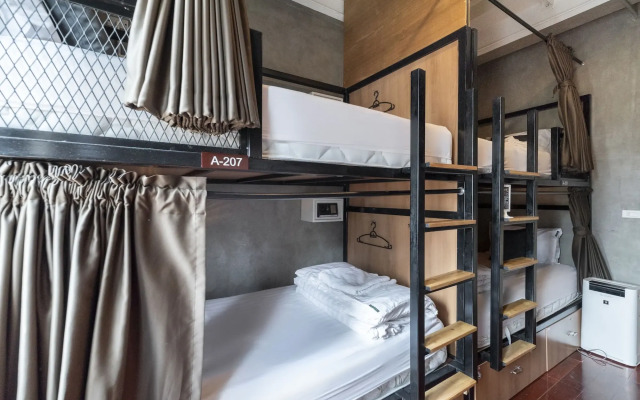 OYO 685 Am Bed Hostel