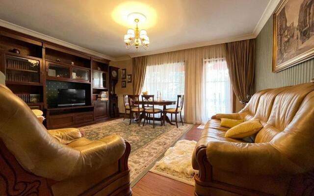 Apartament Boem în Inima Oraşului Craiova