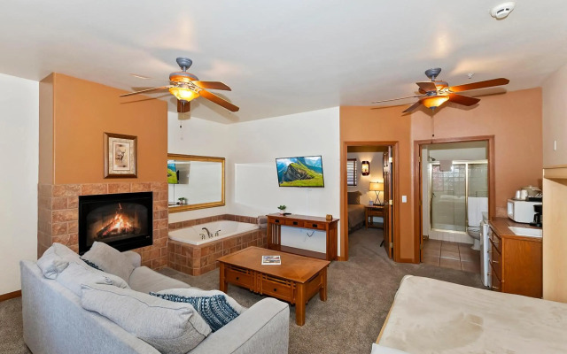 Robinhood Resort