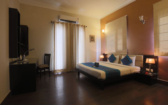 FabHotel Aashraye Nehru Place