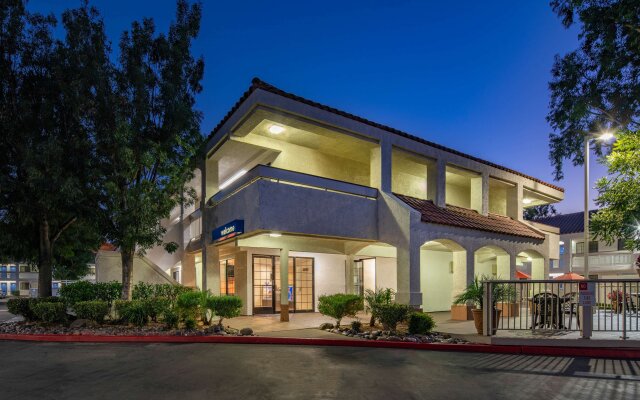 Motel 6 Thousand Oaks, CA