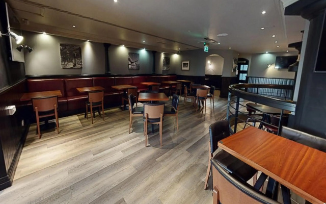Village Hotel Swindon