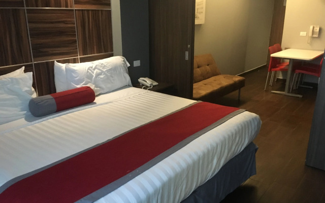 Hotel Block Suites