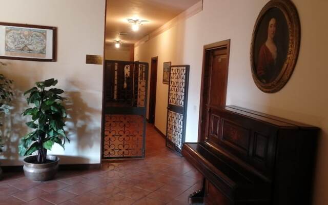 Apartment for 6 People in Villa Luzi Farmhouse