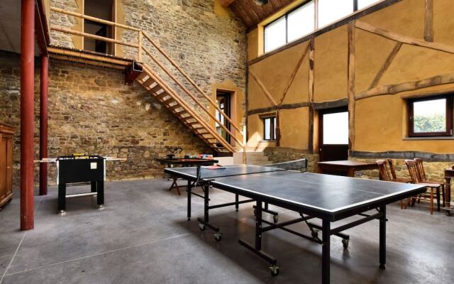 Pleasant Holiday Home in Erezée Ardennes with Hot Tub, Sauna
