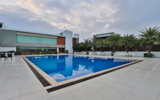 Greenleaf Club by OYO