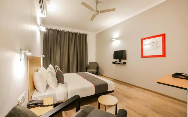 OYO Rooms Cyber Hub 2