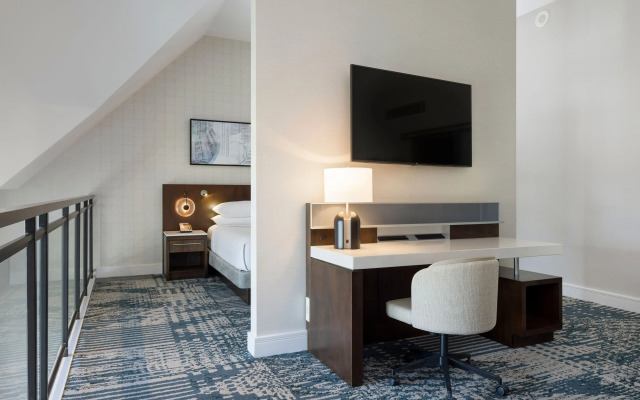Delta Hotels by Marriott Victoria Ocean Pointe Resort