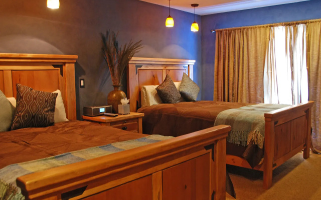Treasure Mountain Inn