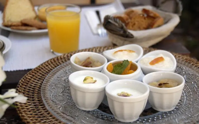 Gîtes & Maison dHôtes La Maison Vieille