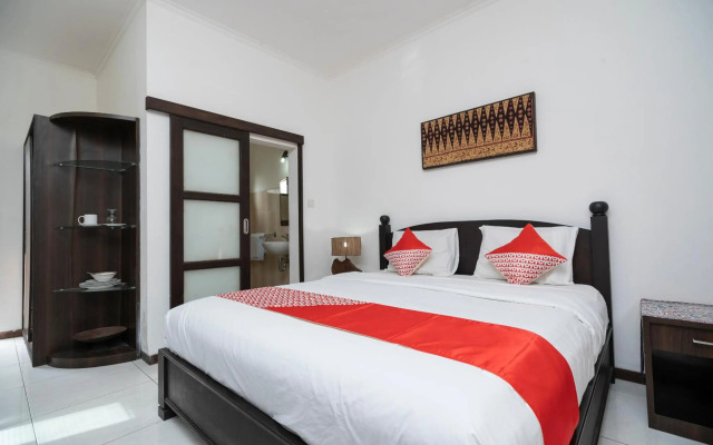 Super OYO 2417 Panen House