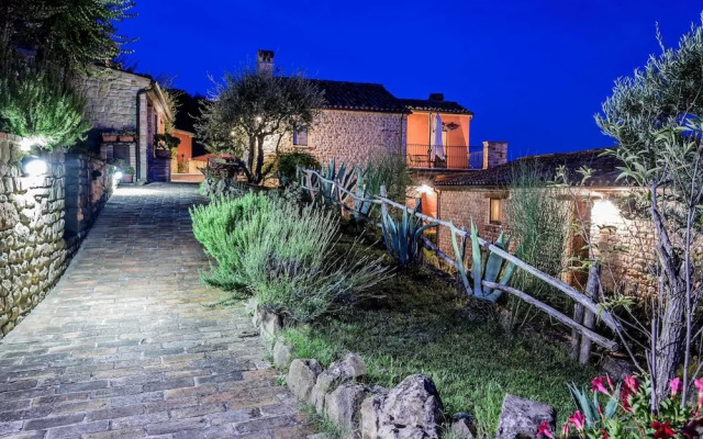 Elegant Stone House w/ Pool