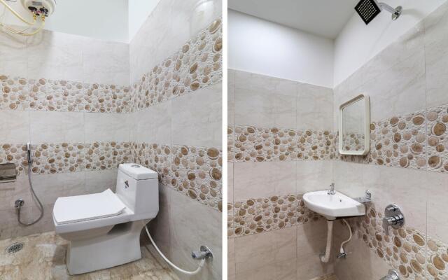 OYO Flagship 75583 Thatipally Mansion