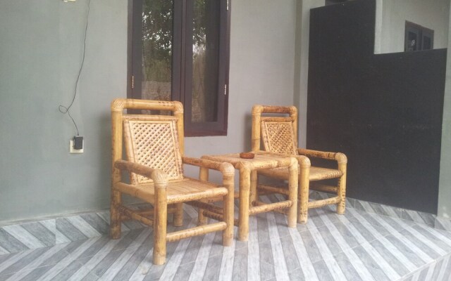 Nura Homestay