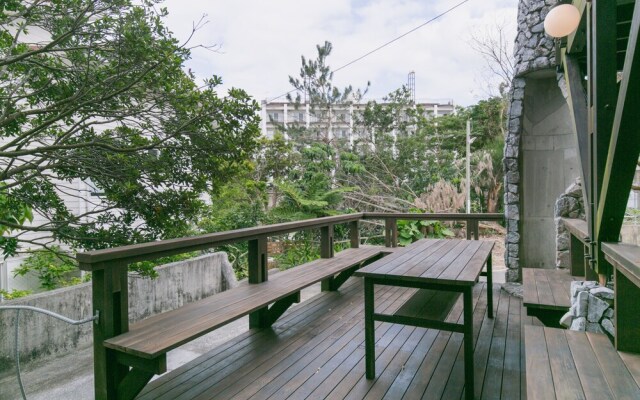 Villa Toma East