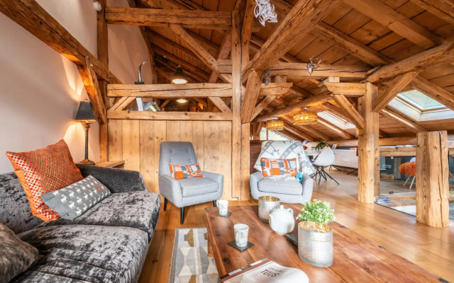 LA FERME DE MARGOT - Unique 5-bedroom Renovated Farmhouse