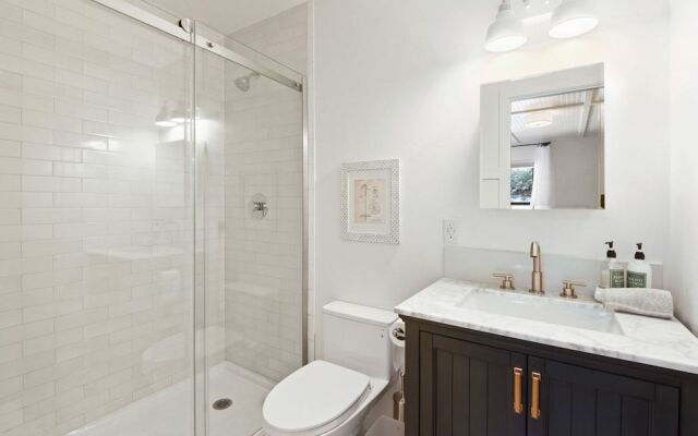 Pino Point Steps to Tahoe Beaches