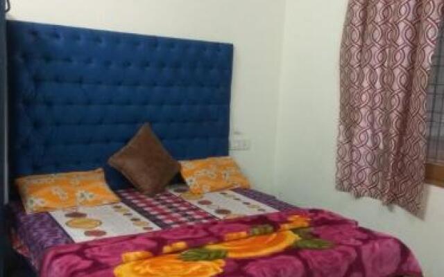 Bonfire Hostels Rishikesh