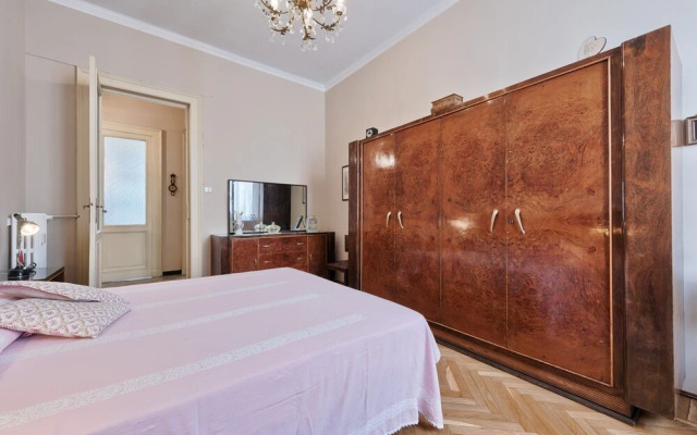 Vintage Flat Crocetta