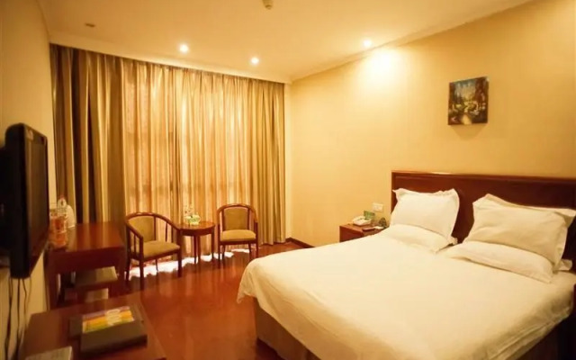 GreenTree Inn Heze Railway Station Hotel