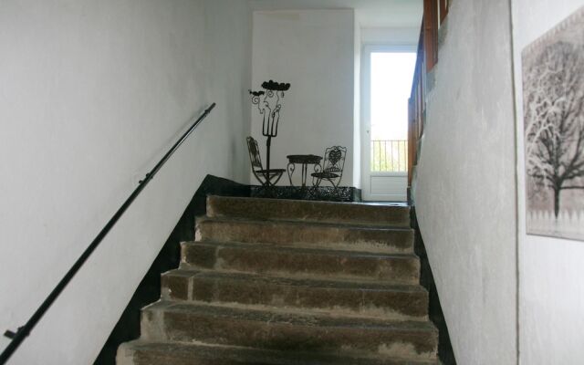 Apartment With 3 Bedrooms in Grospierres, With Wonderful Mountain View