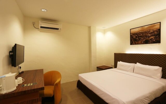 Station Budget Hotel Batu Ferringhi