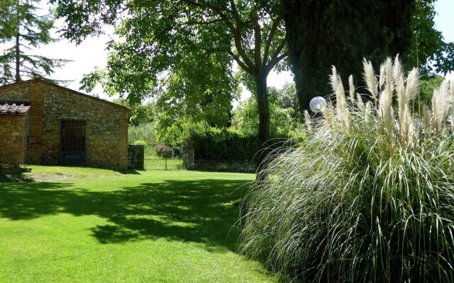 Vintage Castle in Monteriggioni Tuscany near Forest