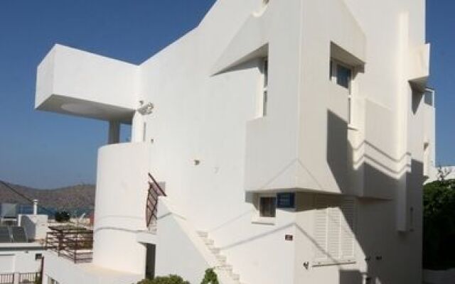 Markakis Apartments in Elounda