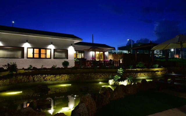 Xiaoliuqiu 1302 Seaview Guesthouse