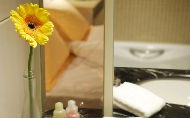 Cosmo Hotel Hong Kong