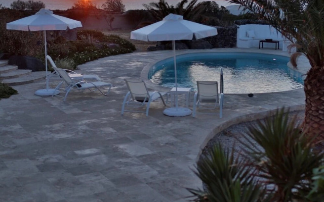Villa Celma in Santorini