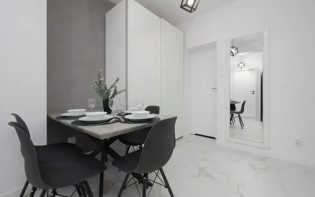 Elegant Apartment in Warsaw by Renters