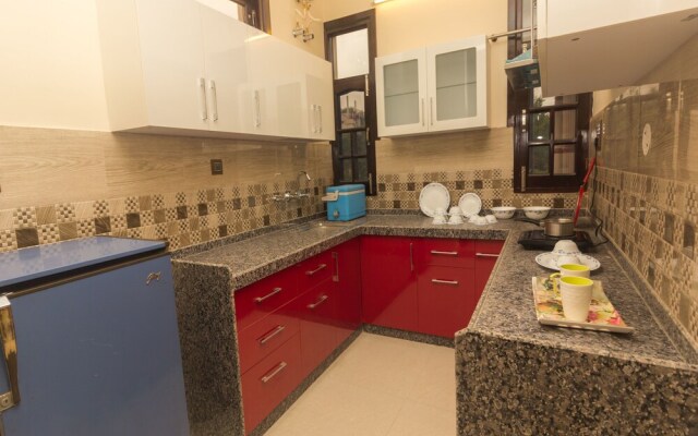 OYO 16725 Home Modern 1 BHK Villa Sheela Chowk