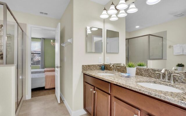 1434 Rolling Fairway dr