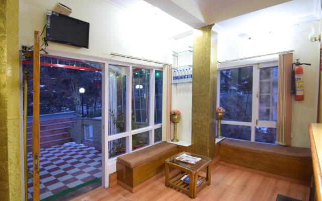 OYO 4479 Hotel Rock Heaven