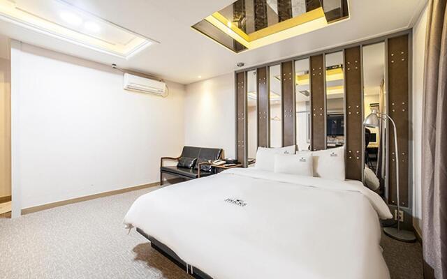 Hotel Bricks Haeundae