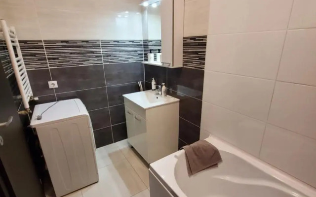 Morii Lake Apartment