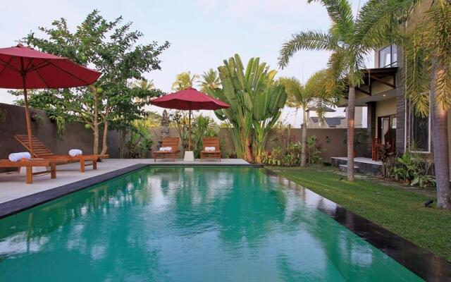 Nang Ade Villa by Pramana Villas