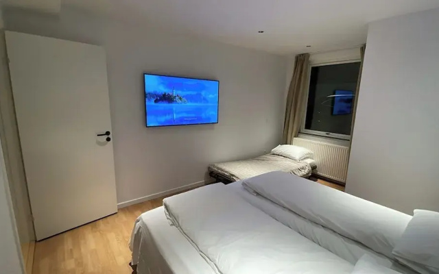 Maison Nord 6 min from Airport & Sleep 6