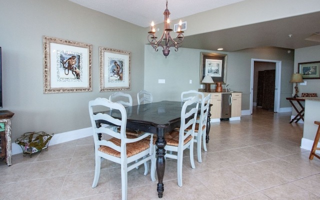 Crb1015 4 Bedroom Condo